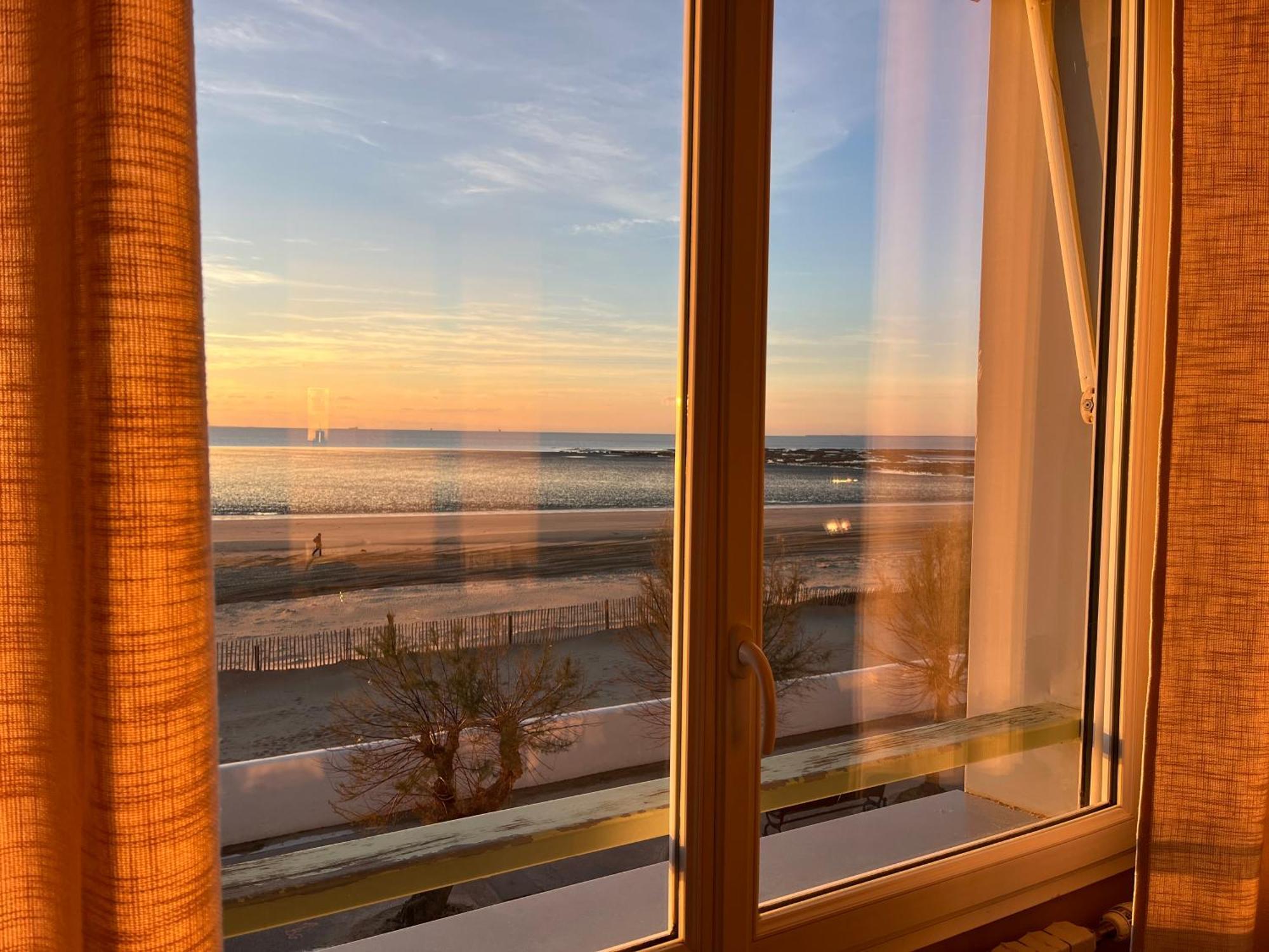 Acadie Saint Victor - Hotel Restaurant - Face Mer - Chatelaillon Plage מראה חיצוני תמונה