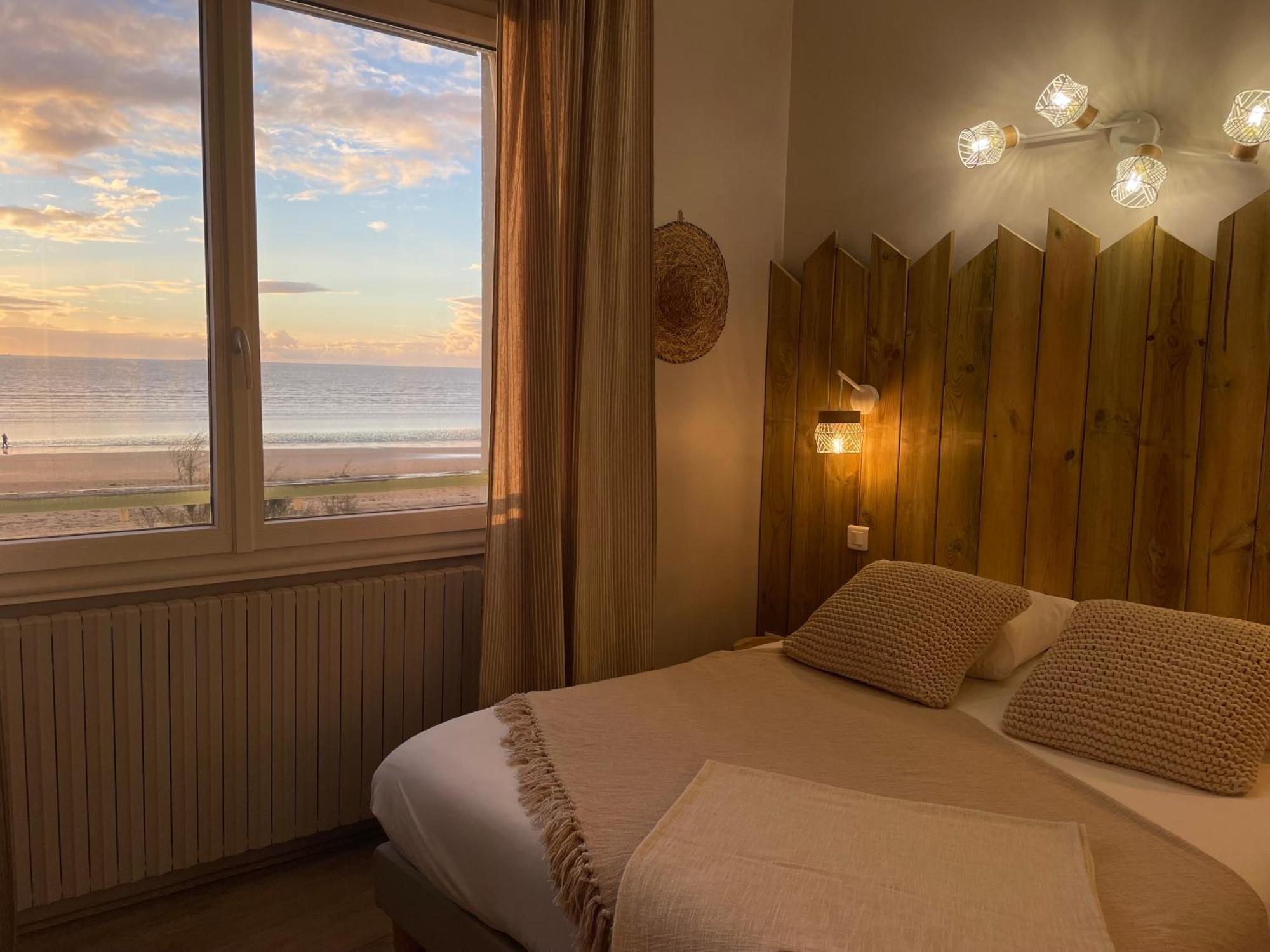 Acadie Saint Victor - Hotel Restaurant - Face Mer - Chatelaillon Plage מראה חיצוני תמונה
