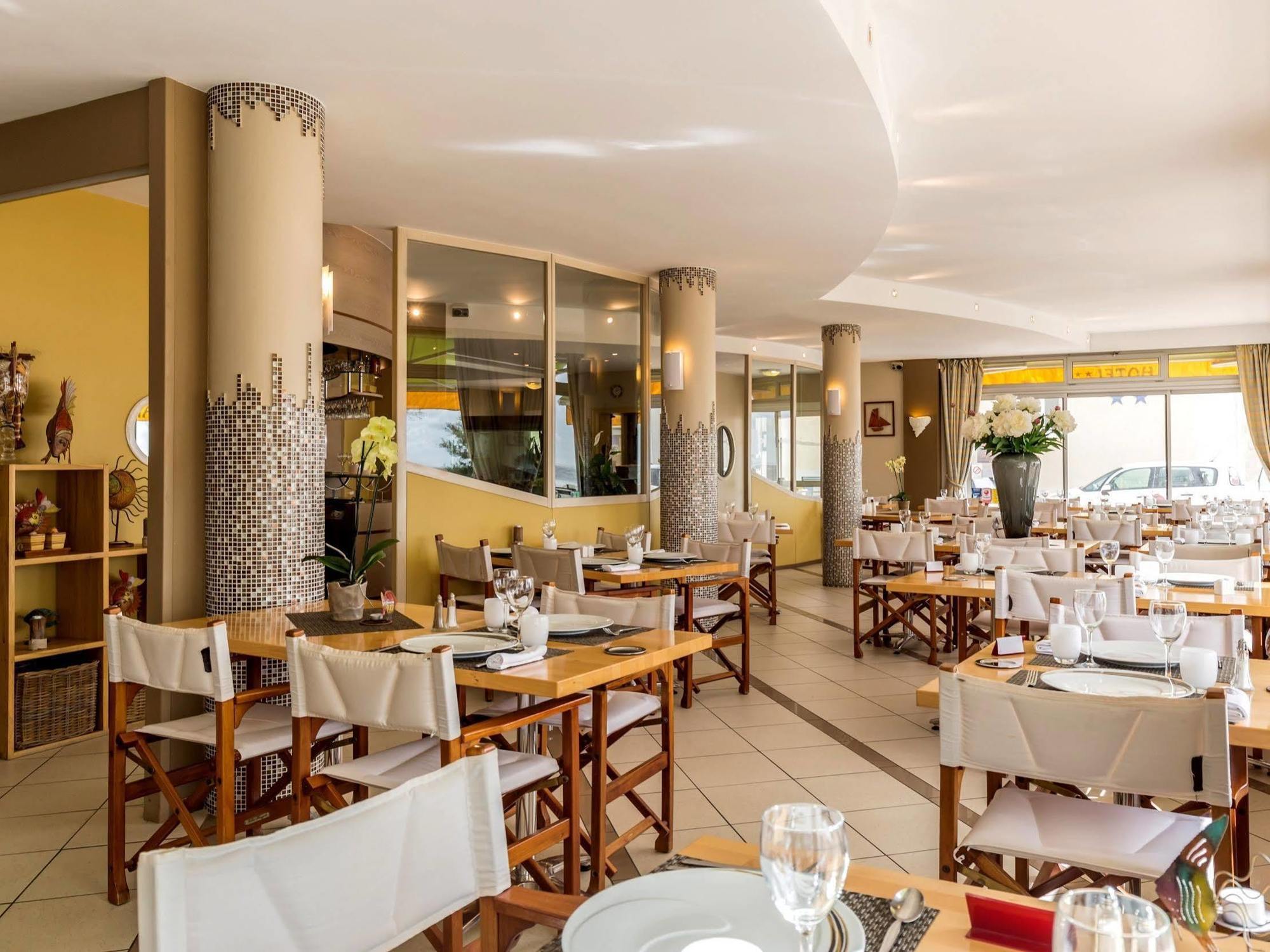 Acadie Saint Victor - Hotel Restaurant - Face Mer - Chatelaillon Plage מראה חיצוני תמונה