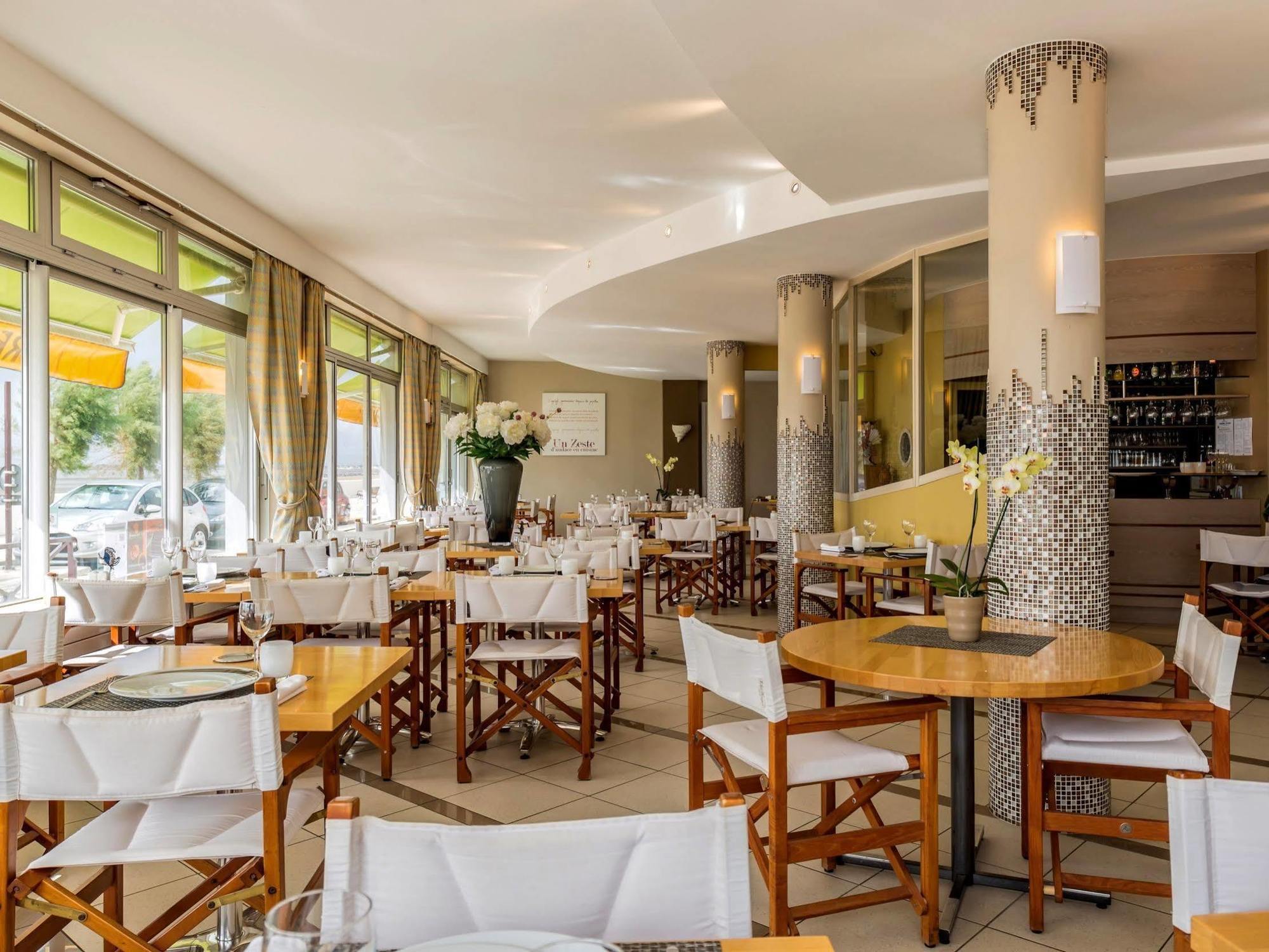 Acadie Saint Victor - Hotel Restaurant - Face Mer - Chatelaillon Plage מראה חיצוני תמונה
