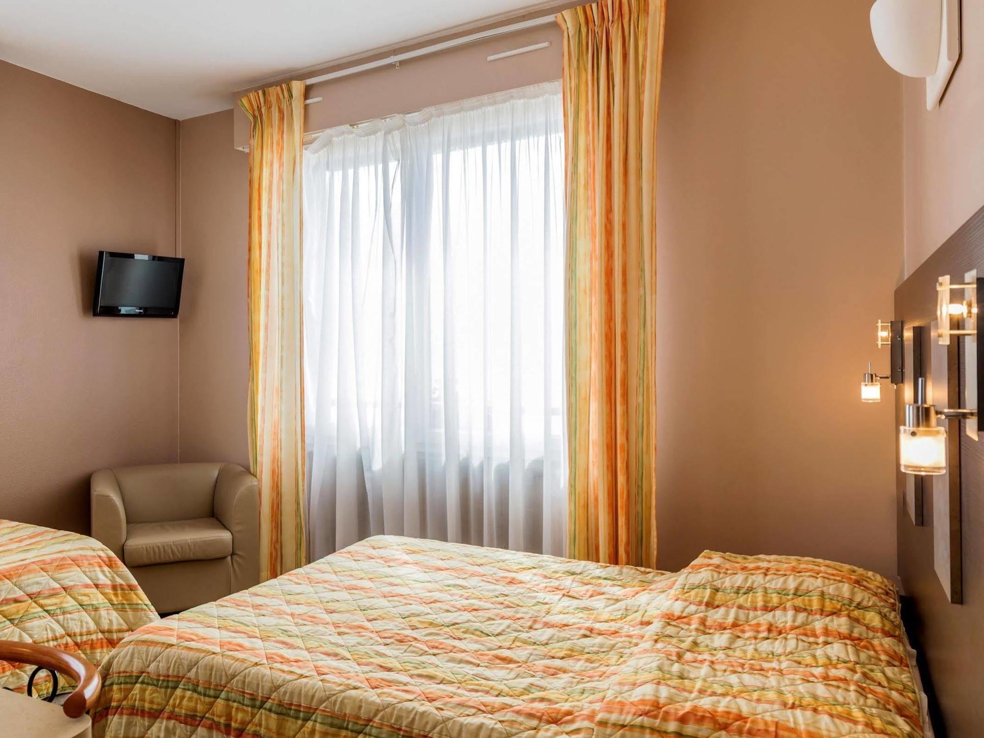 Acadie Saint Victor - Hotel Restaurant - Face Mer - Chatelaillon Plage מראה חיצוני תמונה